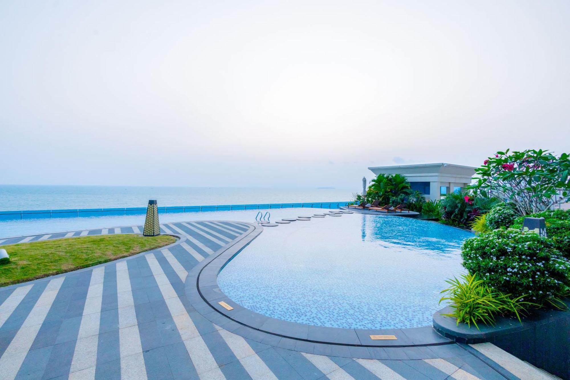 Blue Bay International Resort Hotel Sihanoukville Exterior photo